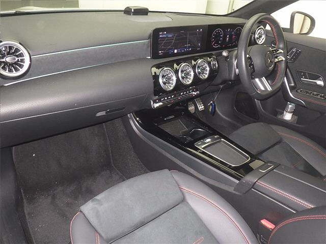 MERCEDES BENZ A CLASS 2024