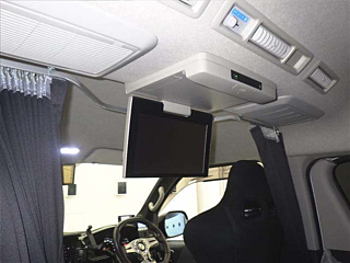 TOYOTA HIACE 2012