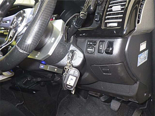TOYOTA HIACE 2012