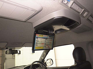 TOYOTA HIACE 2012