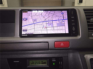 TOYOTA HIACE 2012