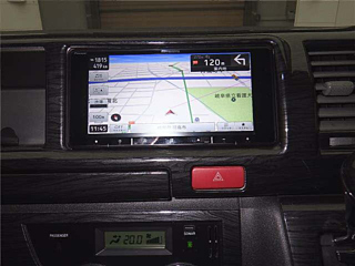 TOYOTA HIACE 2012