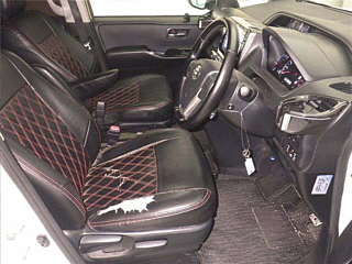 TOYOTA VOXY 2016