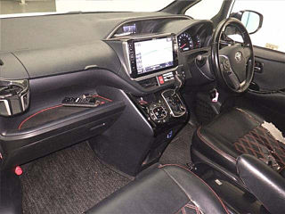 TOYOTA VOXY 2016