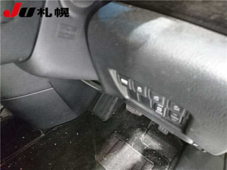 NISSAN ELGRAND 2011