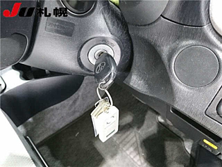 TOYOTA VITZ 2011