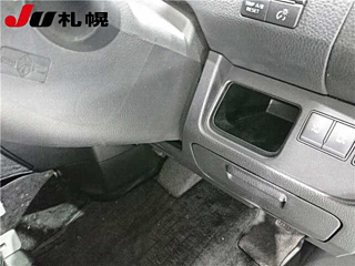 NISSAN SERENA 2011
