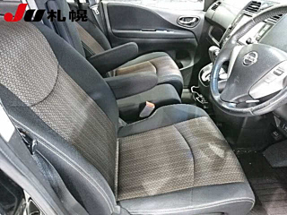 NISSAN SERENA 2014