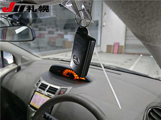 TOYOTA VITZ 2010