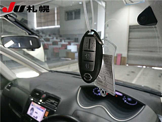 NISSAN SERENA 2012