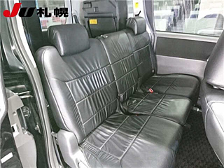 TOYOTA VOXY 2008