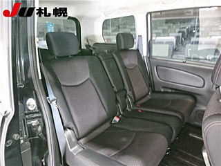 NISSAN SERENA 2011