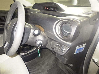 TOYOTA AQUA 2016