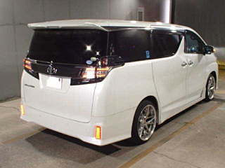 TOYOTA VELLFIRE 2016