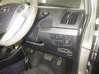 TOYOTA PRIUS 2014