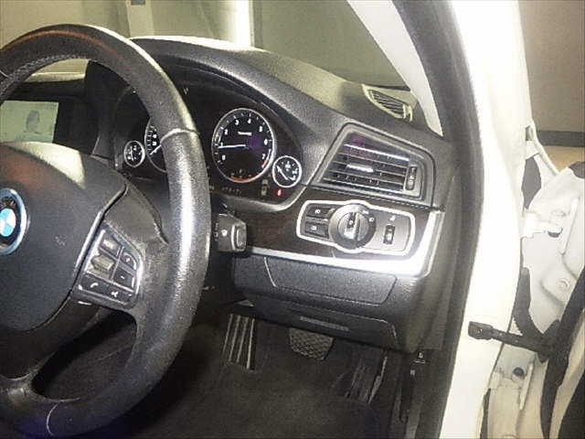 BMW 5 SERIES 2012