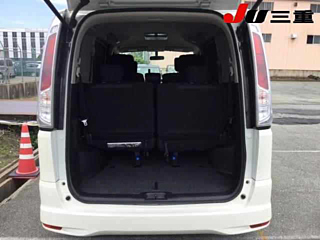 NISSAN SERENA 2012