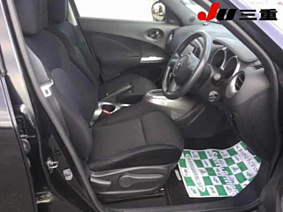 NISSAN JUKE 2011