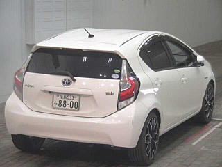 TOYOTA AQUA 2013