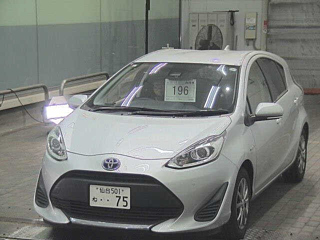 TOYOTA AQUA 2020
