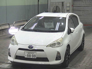 TOYOTA AQUA 2013