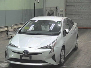 TOYOTA PRIUS 2018