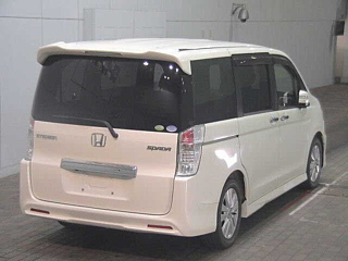 HONDA STEP WAGON 2012