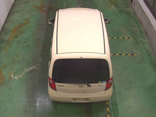 HONDA LIFE 2010
