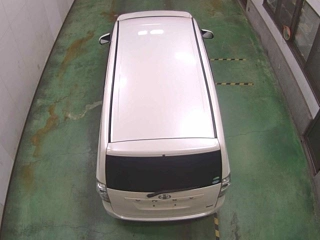 TOYOTA VOXY 2012