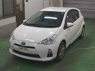 TOYOTA AQUA 2014