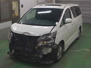 TOYOTA VELLFIRE 2013
