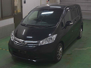 HONDA FREED 2013