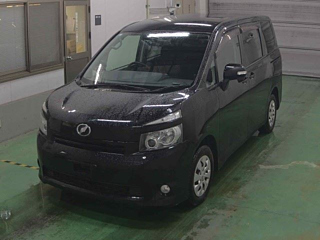 TOYOTA VOXY 2009
