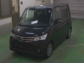 NISSAN ROOX 2010