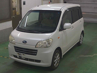 SUBARU LUCRA 2010