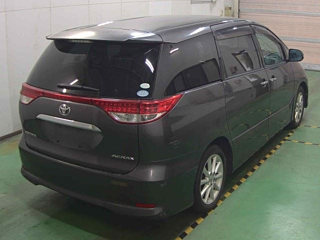 TOYOTA ESTIMA 2010