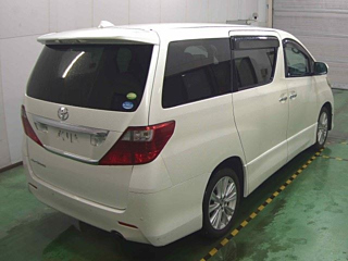 TOYOTA ALPHARD 2010