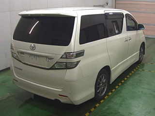 TOYOTA VELLFIRE 2009