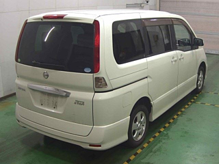 NISSAN SERENA 2011