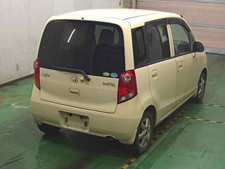 HONDA LIFE 2010