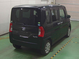DAIHATSU TANTO 2017