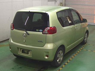 TOYOTA PORTE 2011