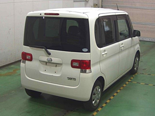 DAIHATSU TANTO 2008