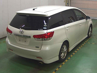 TOYOTA WISH 2009