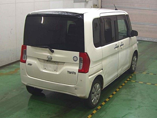 DAIHATSU TANTO 2016