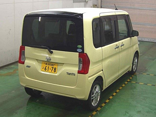 DAIHATSU TANTO 2014