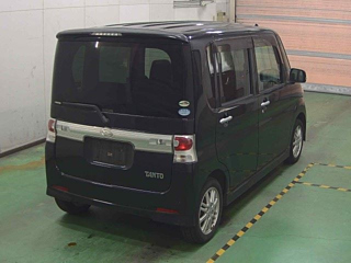 DAIHATSU TANTO 2010