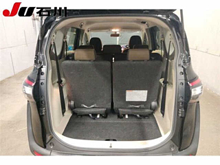 TOYOTA SIENTA 2016