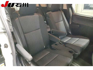 TOYOTA VOXY 2014