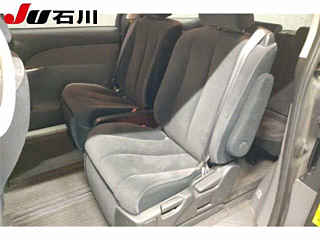 TOYOTA ESTIMA 2010